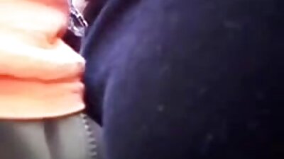 Seorang pelacur remaja videobokepselingkuh mendapatkan kontol di dalam mulutnya yang cantik kecil